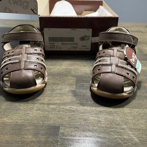 NWT Twig Boys Eddie Brown Leather Size EUR 24 Sandal